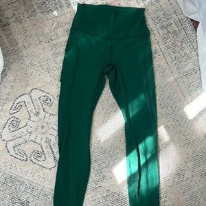 Like NEW Lululemon Aligns with pockets